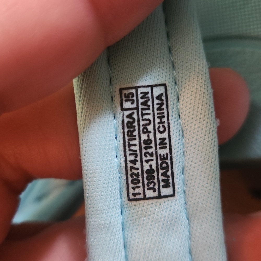 Teva Tirra Sport Sandals, unisex,  size youth 5 - Picture 6 of 9